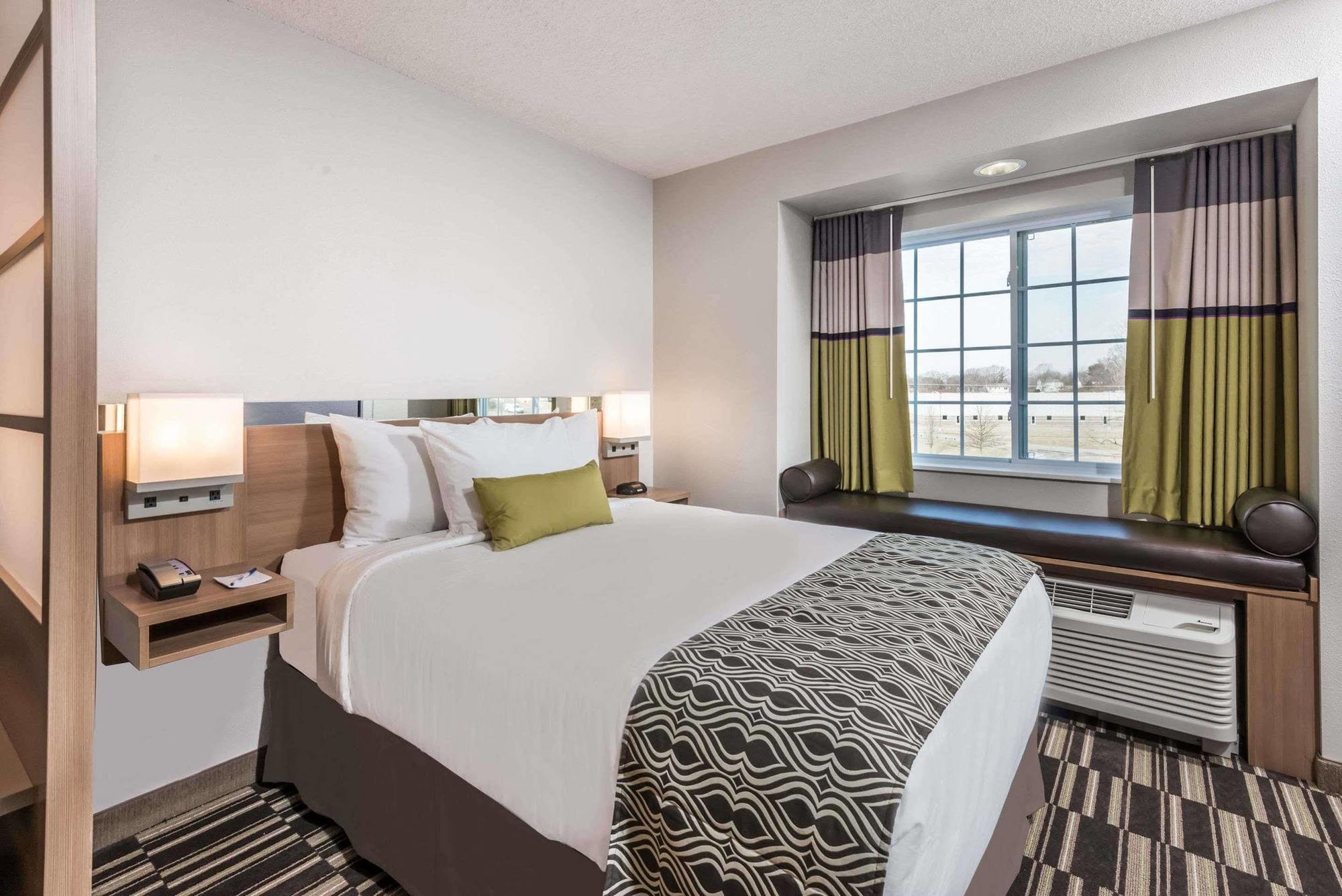 Microtel Inn & Suites By Wyndham Beaver Falls Eksteriør billede